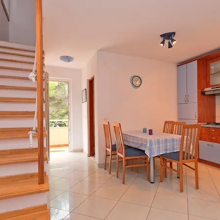 Nautic Apartment Zavala